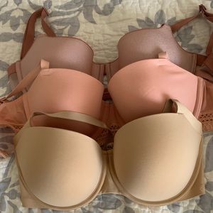 Lot New 32DD BRAS- shades of pink, rose, and tan.